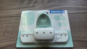 KNOXナローサイズで使える穴径4㎜の3穴パンチ